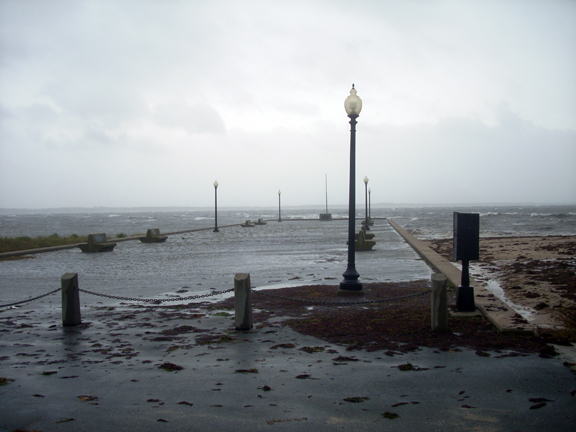 Jetty Walkway East Beach - New Bedford, Ma - hurricane Irene - www.Whalingcity.net